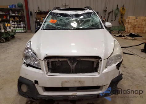 2013 Subaru Outback 2.5I Premium из США, поврежденный, VIN 4S4BRCGC3D3270243